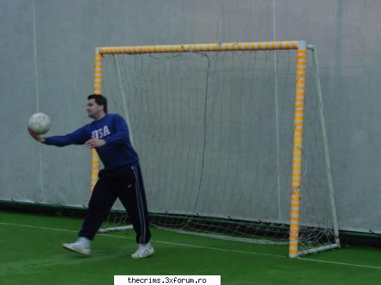 intalnire footbal 11-12-2005 gazda hercules mingea
