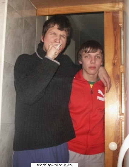 "La Multi Ani RoAlliance!!!" - we miss pumass. here you can see him in red - Albumul de familie